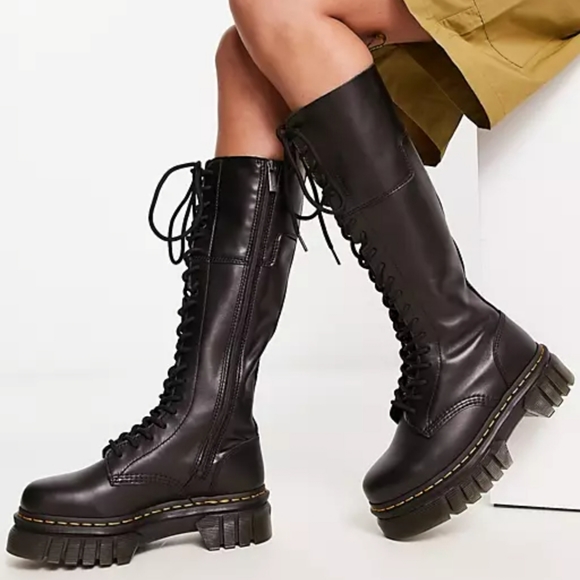 Dr Martens  audrick tall boots size 8 black - Picture 2 of 12